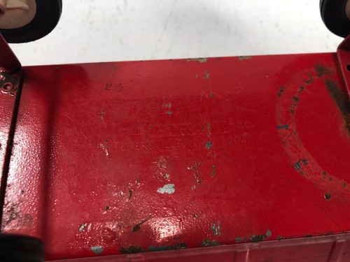 Vintage ERTL International Farmall Tractor & Hay Wagon STK #415 1/16 Diecast Red - Picture 12 of 12