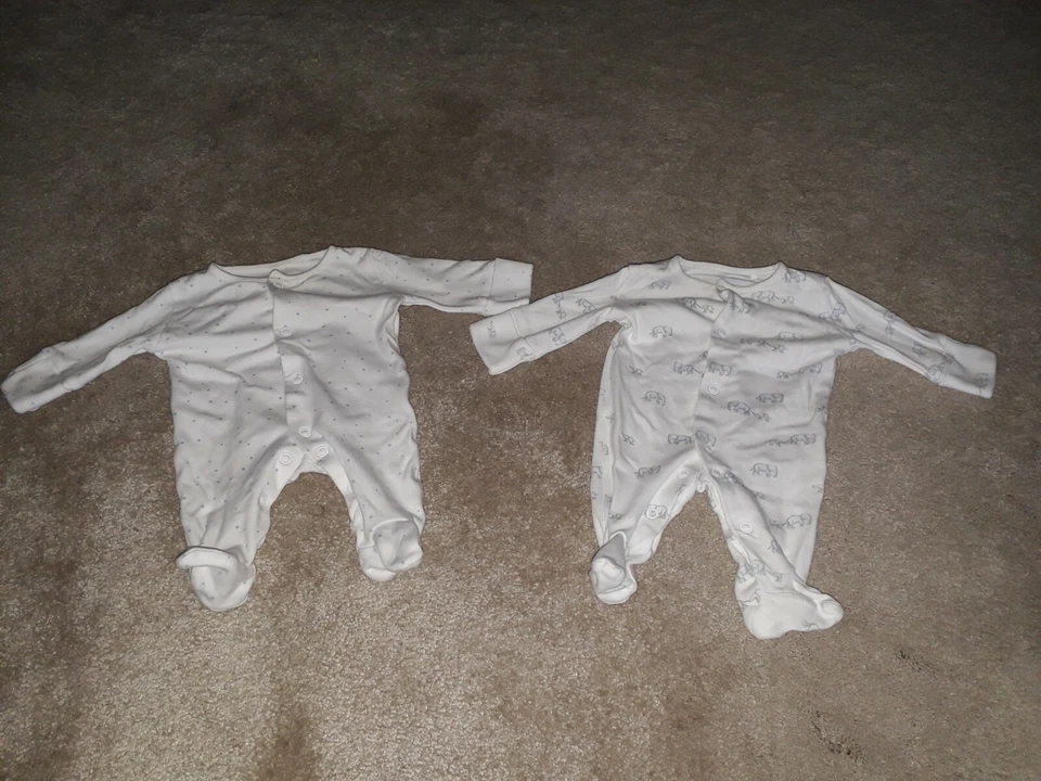 Próximo Pack de 4 Body Bebé Niño (Primera Talla, 3.4kgs/7.8lbs) Foto 2 de 4