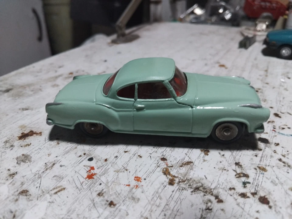 Dinky Toys France N.549 1:43 Borgward Isabella  - Immagine 4 di 4