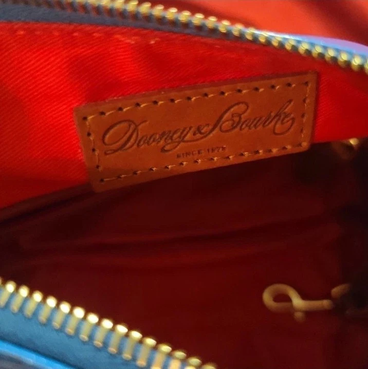 Винтажная маленькая лакированная кожаная сумка Dooney & Bourke модель Venus Nina 90-е цвет синий - Изображение 3 из 4