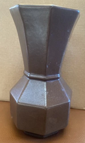 Vintage Rumrill Red Wing Pottery 7" Brown Vase 363 Yellow Interior