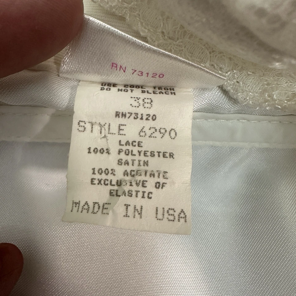 Lingerie sexy vintage Fredericks of Hollywood bustier espartilho 38 renda branca anos 90 - Imagem 4 de 4