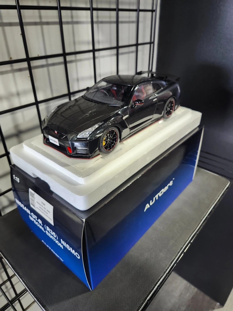 Preços baixos em AUTOart Nissan Preto Veículos de brinquedo e de