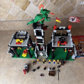 LEGO 6097 Fright Knights: Night Lord&rsquo;s Castle Missing Few Pieces No Box