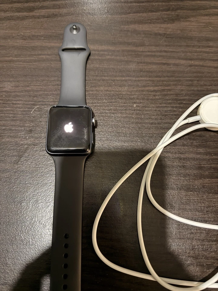 Apple Watch Series 3 42mm GPS, Aluminum Black Sport Band, Unlocked - Image 3 of 4