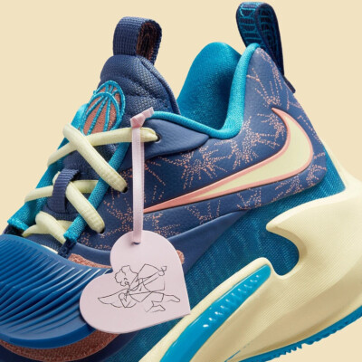 Nike Zoom Freak 3 NRG Giannis Blue Citron Valentines DH7347 900 - SIZE 7.5 MENS Nike Zoom Freak 3 NRG Men Size 7.5 Giannis Blue Citron  main image 3