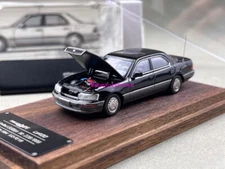 FW 1:64 Black LS400 XF10 UCF10 Sedan Sports Model Diecast Metal Car