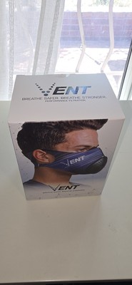 NEW IN BOX   MEDIUM   ELEVATION TRAINING MASK VENT FITNESS FILTRATION  