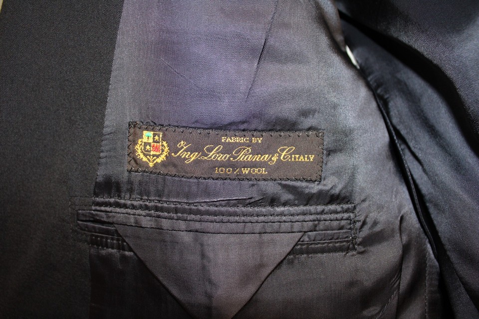 NAVYBLUE BROOKS BROTHERS 100 WOOL GOLD METAL BUTTON MADISON BLAZER