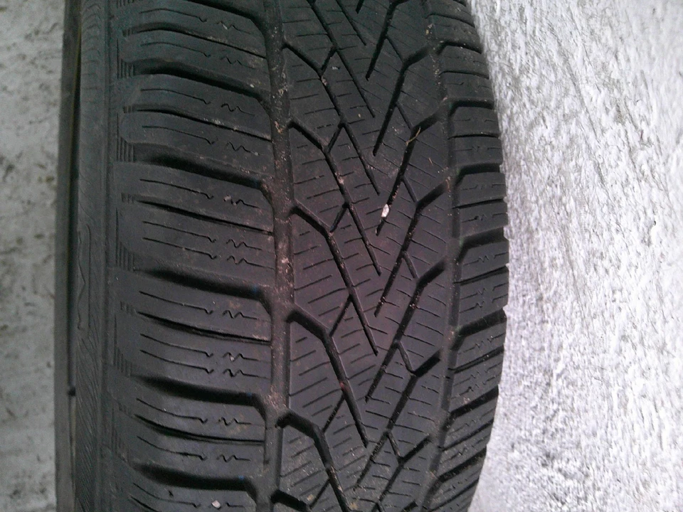 2 Renault Twingo 3 III Stahfelge 5,5 x J 15 Zoll ET36 Winterreifen 185/60 15 84T - Bild 3 von 3