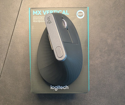 Logitech MX Vertical Kabellose Ergonomisch Maus - Schwarz (910-005448)