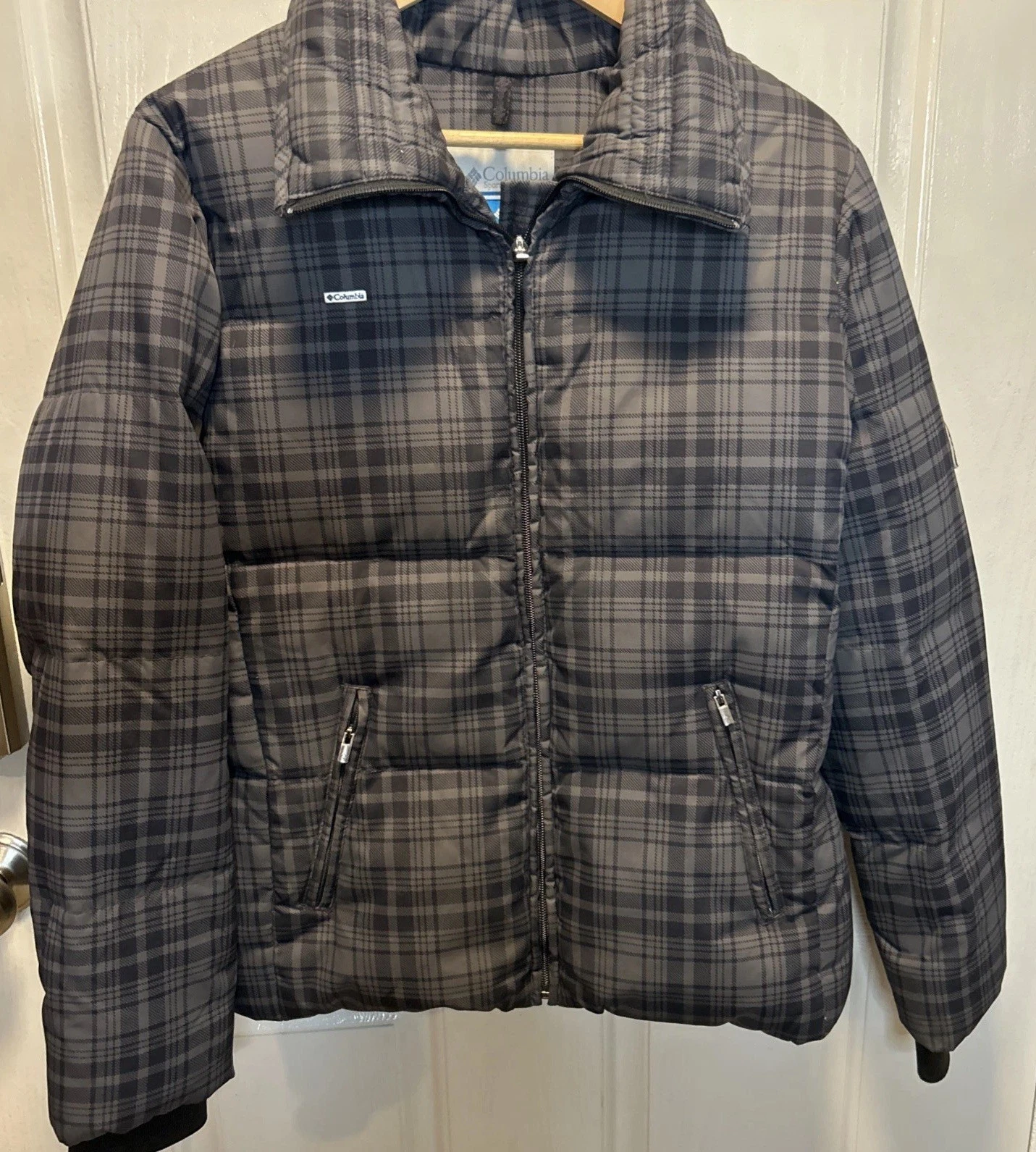 Columbia Ski Jacket Mens Insulated Down Puffer Gray Plaid Full Zip Coat Medium
Opens in a new window