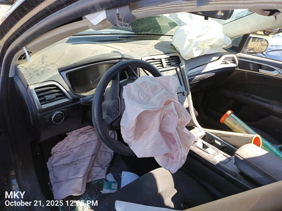 Refrigerador de óleo de transmissão automática FUSION 2018 7658123 - Imagem 4 de 4