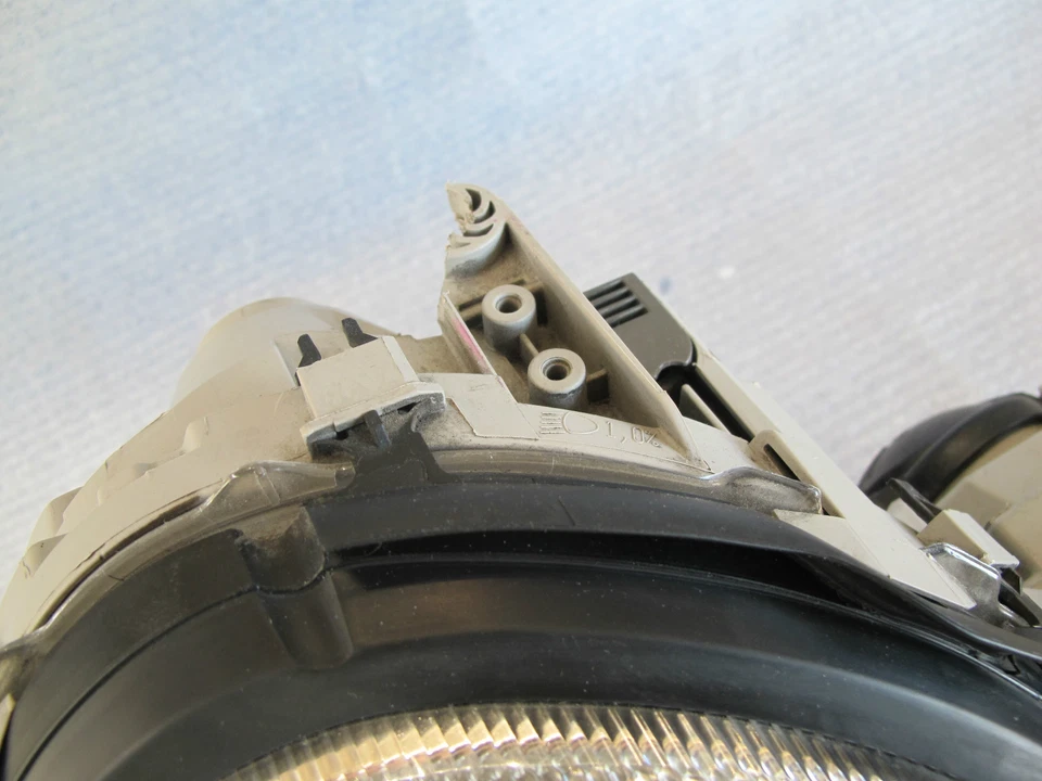 Faro xenón delantero derecho mercedes clase c w203 a2038201061 fabricante original fábrica Foto 4 de 4