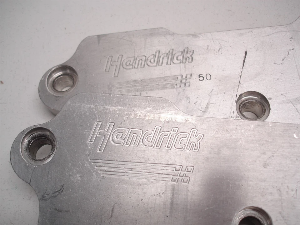 NASCAR HENDRICK LOGO SB2.2 CABEZAS BLOQUE DE ADMISIÓN DE PLACAS DE ALMACENAMIENTO CON ANILLO EN O #355 Foto 4 de 4