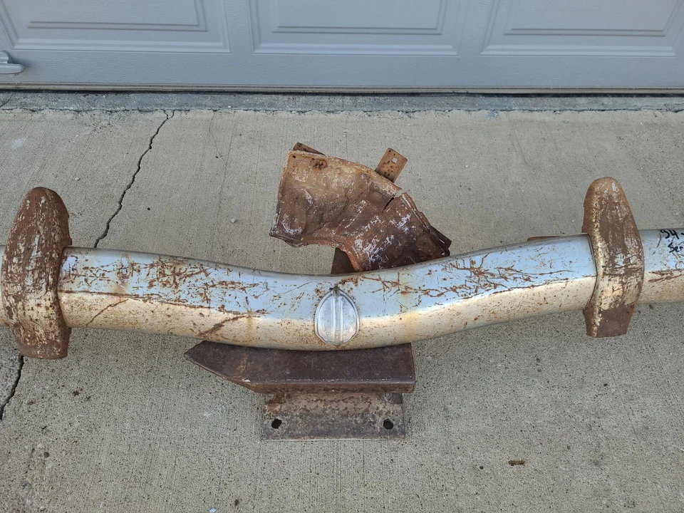 Parachoques delantero Buick Series 50, 60, 90 1934-35 con soportes de apoyo Foto 3 de 4