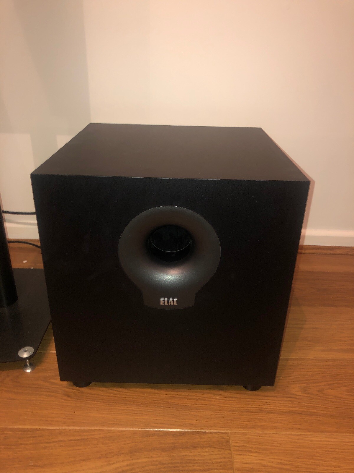 elac sub 10.2