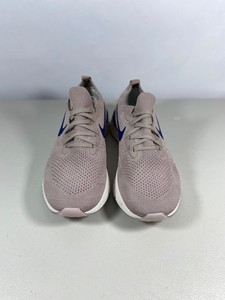 nike epic react taupe
