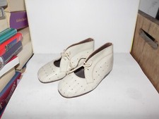 Alte CONTINENTAL-Kinder-Leder-Schuhe-um 1930-40-selten-Deko-Schaufensterpuppe