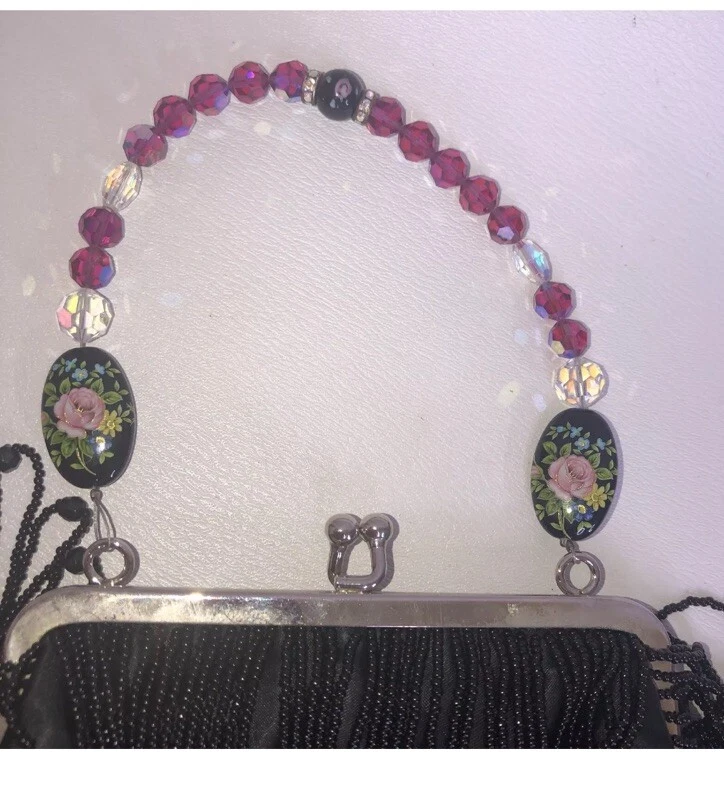 Черный атласный маленькая девочка сумочка бисером застежка на запястье сумка с серебряной цепочкой винтажный - Изображение 3 из 4