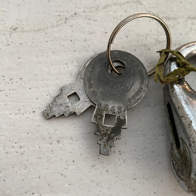 Wise-Lock Concentric Tube Padlock Cleveland Ohio #60 Chromed