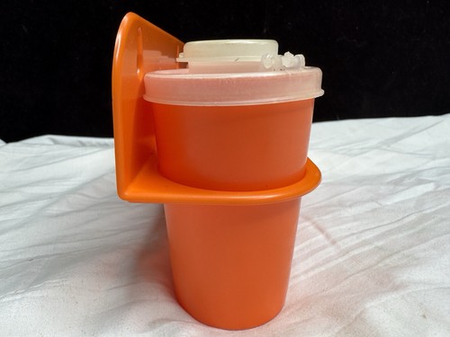 Vintage Orange Tupperware Spice Shakers #102 w/ Flip Top Lids & Wall Rack - Picture 5 of 19