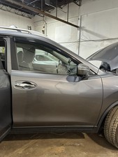 Used Front Right Door Assembly Front fits: 2015 Nissan Rogue electric Front Righ
