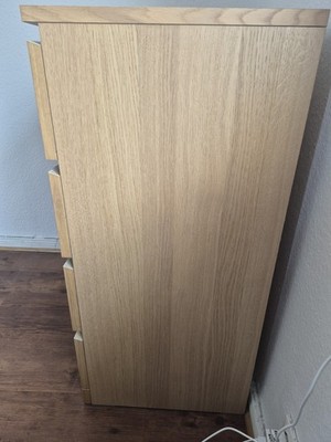 Malm Kommode in gutem Zustand.                 Maße: 48cm, 80cm, 100cm