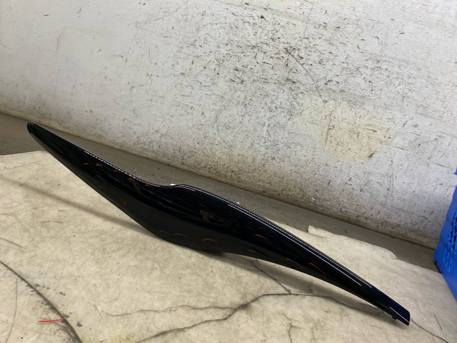2020-2025 ASTON MARTIN DBX OEM RIGHT CENTER CONSOLE UPPER PANEL MY83-045N04-BB