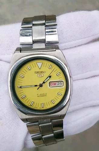 Seiko 5 automatic 7009-8390 vintage men's watch