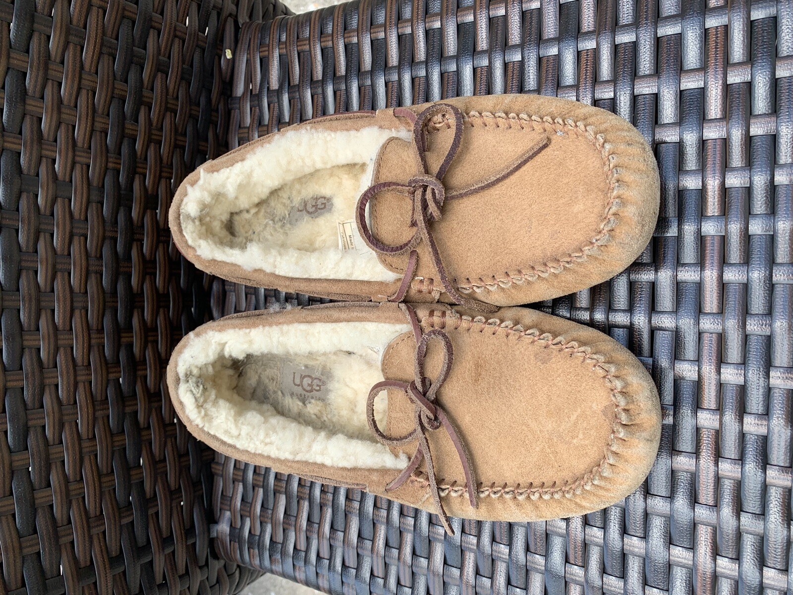 APL UGG Scarpe Donna 7 Marrone Scamosciato Dakota Pantofole Foderate in Cesoia Mocassino Slip On