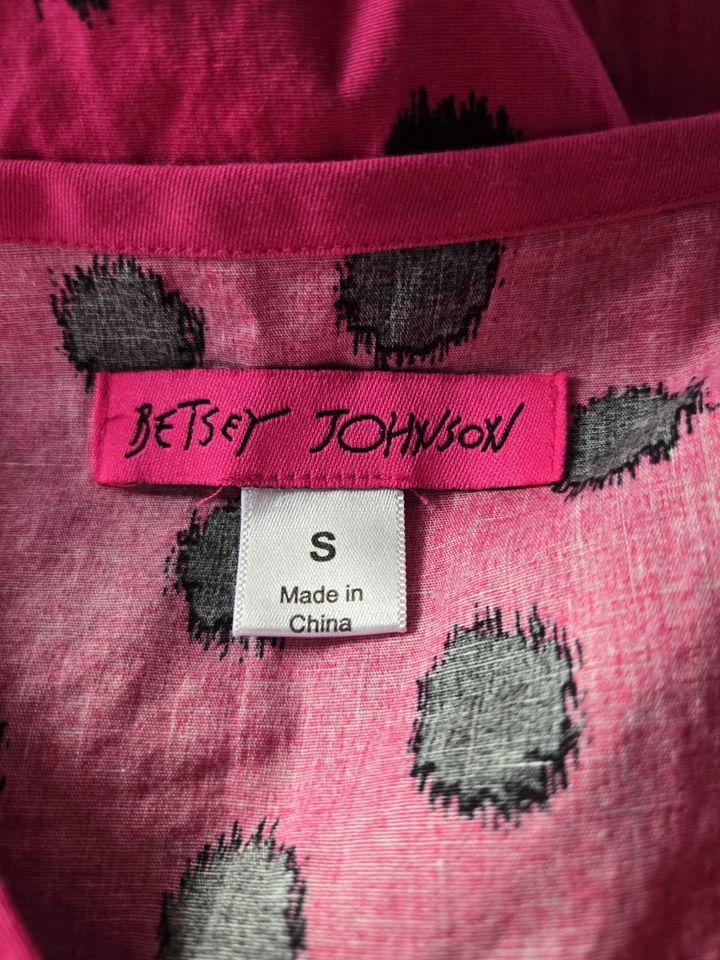 Betsey Johnson Scrub Top Size S-Hot Pink/Black Polk-a-Dot-Chest 19.5"/L 25.5" - Image 3 of 4