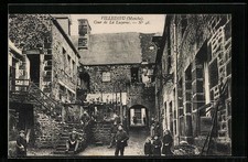 CPA Villedieu, Cour de La Luzerne 