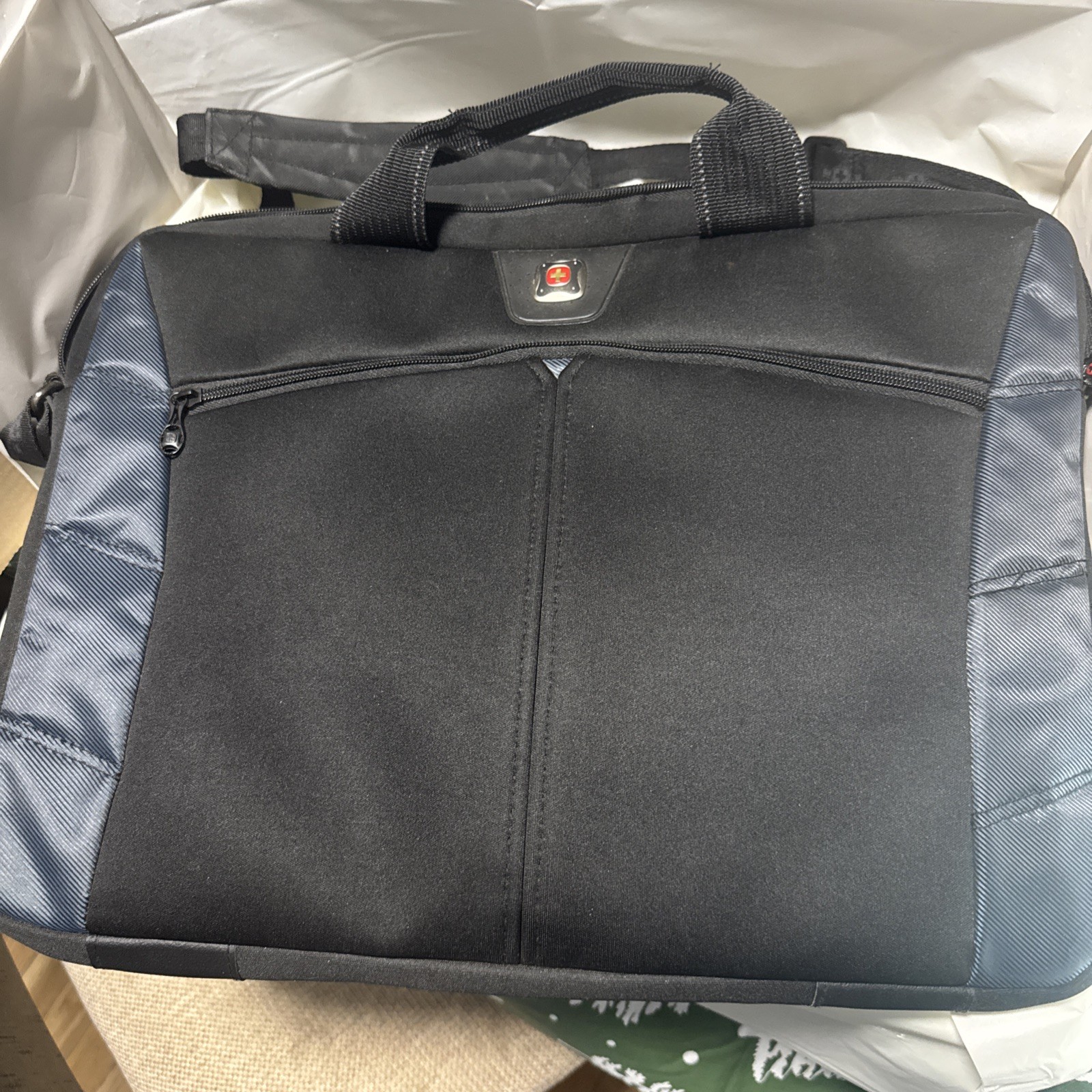 Swiss Gear 17&rdquo; Laptop Computer Case Shoulder Bag Carry-On 