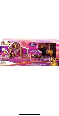 Mattel HBT16 DreamWorks Spirit  Deluxe Reiterhof Spielset - Spirit Untamed