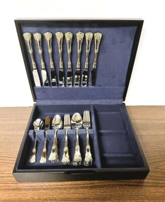42 Pieces Royal Albert OLD COUNTRY ROSES Service for 8 Flatware