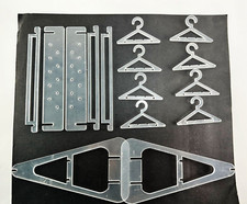 Maison de Poupée Miniature Cintres Garde-Robe Accessoires 15-Piece Ensemble