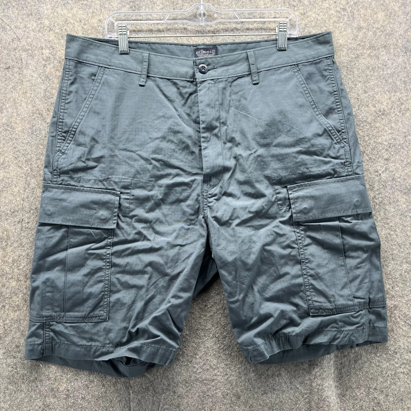 Levi's Shorts Men 36 Adult Blue Cargo Strauss Casual Flat Front Canvas Cotton