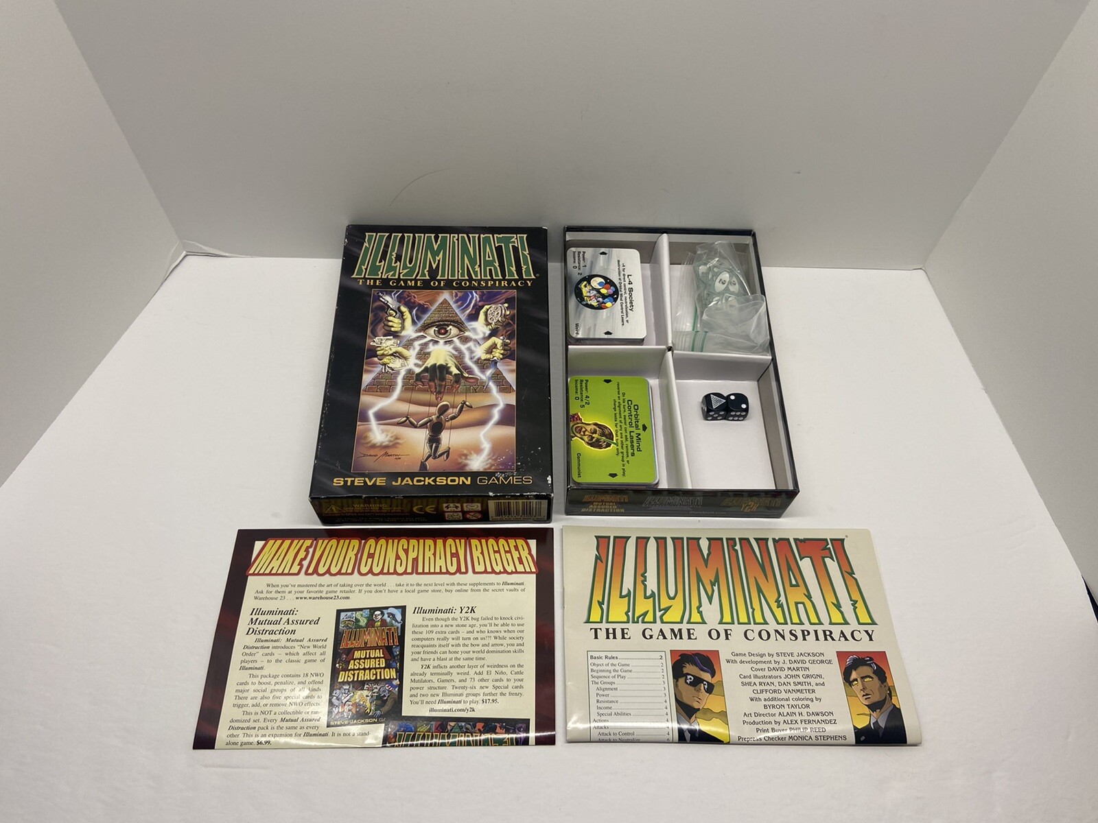 Vintage Sports Cards Inc Deluxe Illuminati for sale online | eBay