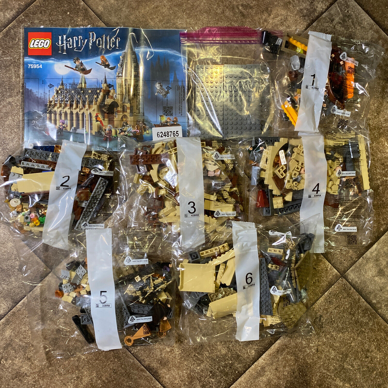 LEGO 75954 Harry Potter Hogwarts Great Hall - NEW in Opened Box