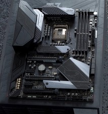 ASUS ROG MAXIMUS XI HERO Gaming Motherboard Z390 Intel LGA 1151 ATX