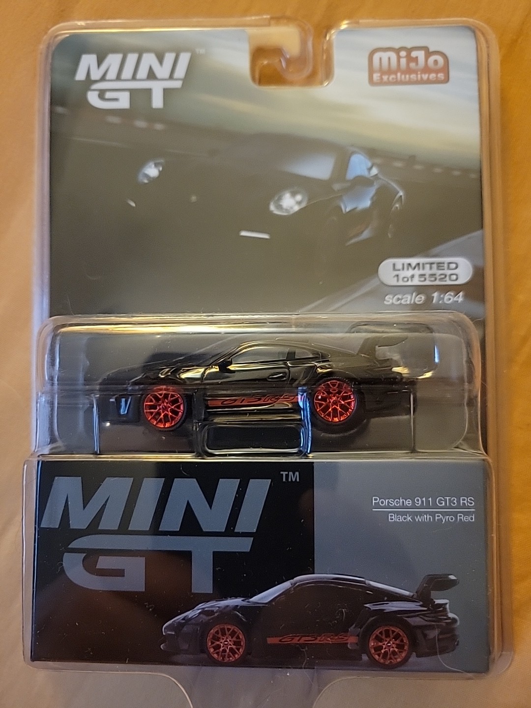mini gt 1/64 porsche 911 gt3 rs black with pyro red 681