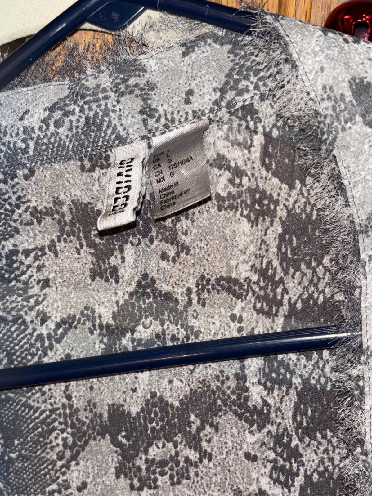 Divided Snakeskin Pattern Jacket Size Large - image 2