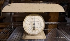 1950  s Chatillon Baby Scale 30 lb Capacity Cream Color Made in USA