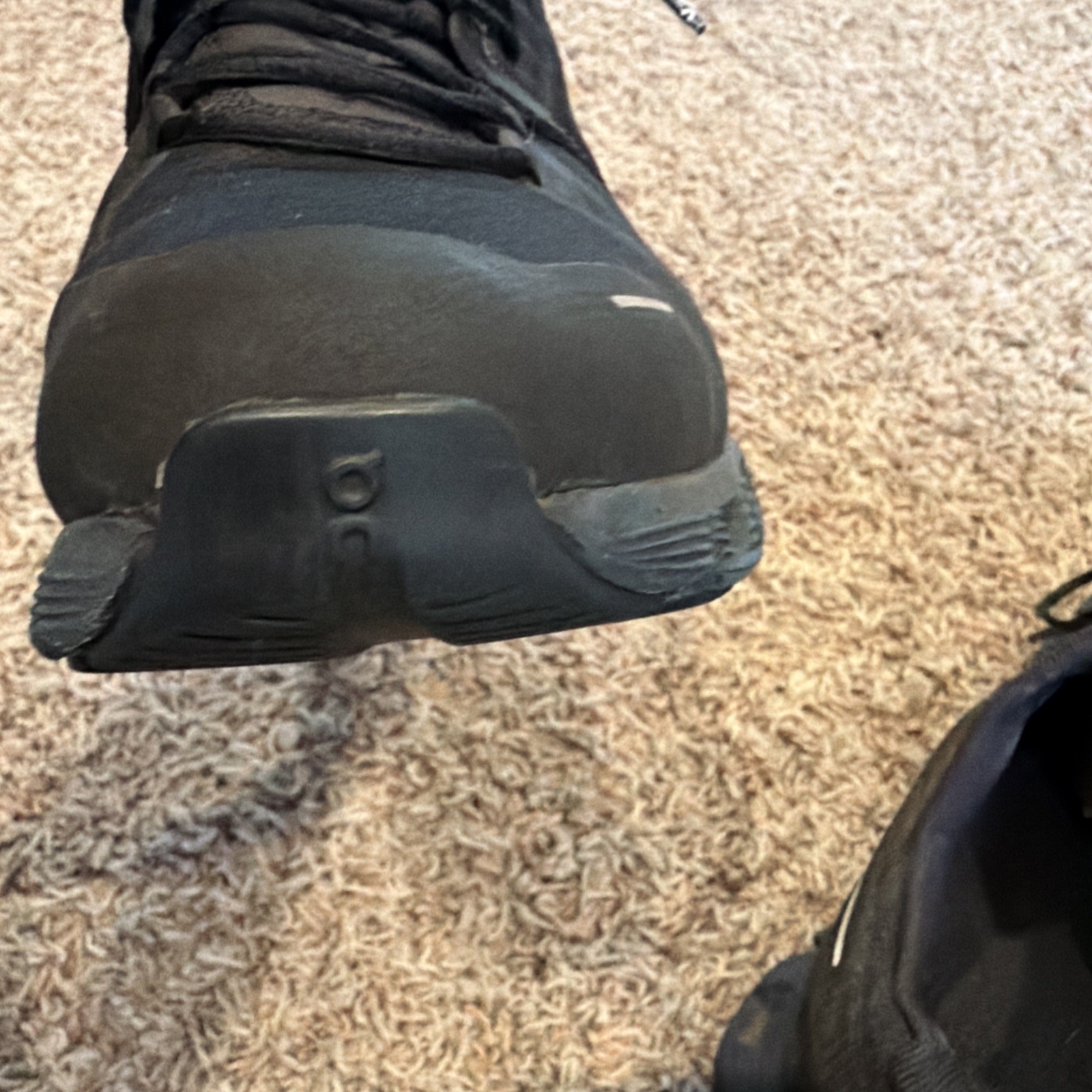 On Cloud Swiss Engineering Cloud 6 Waterproof Run… - image 18