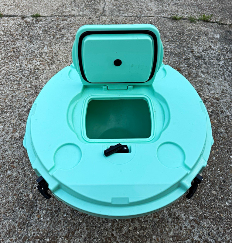 CLAM Green Water Jug Cooler, Plastic, Cup Holder & Drain Plug, Passive