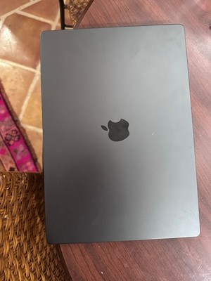 Apple MacBook Pro 16  (2023)   M3 Max, 128 GB RAM, 8 TB SSD, Space Gray