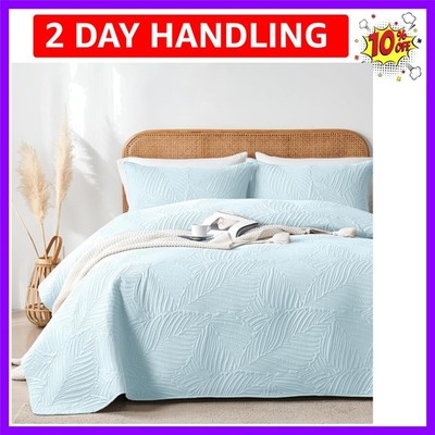 Queen Quilt Bedding Set Soft Lightweight Aqua Blue Bedspread with Leaf Patter...