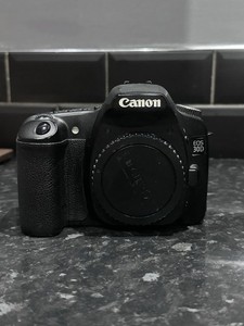 Canon EOS 30D 8.2MP Digital SLR DSLR Camera Body Only - Tested Working