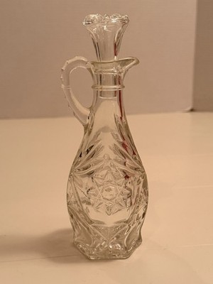 Vintage Anchor Hocking Early American Prescut Glass Cruet W/ Stopper-Oil/vinegar